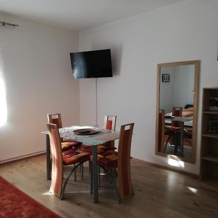 Fuege Vendeghaz Hotel Мисколк Екстериор снимка