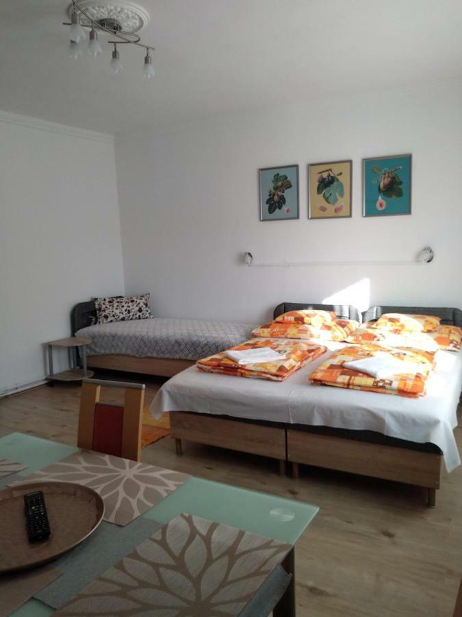 Fuege Vendeghaz Hotel Мисколк Екстериор снимка